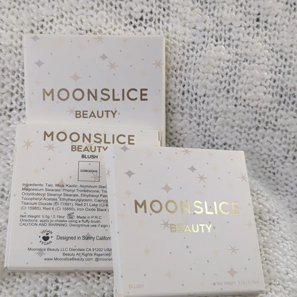 Moonslice Beauty Pressed Blush Trio in Gorgeous, 3x 5.5g/0.19oz